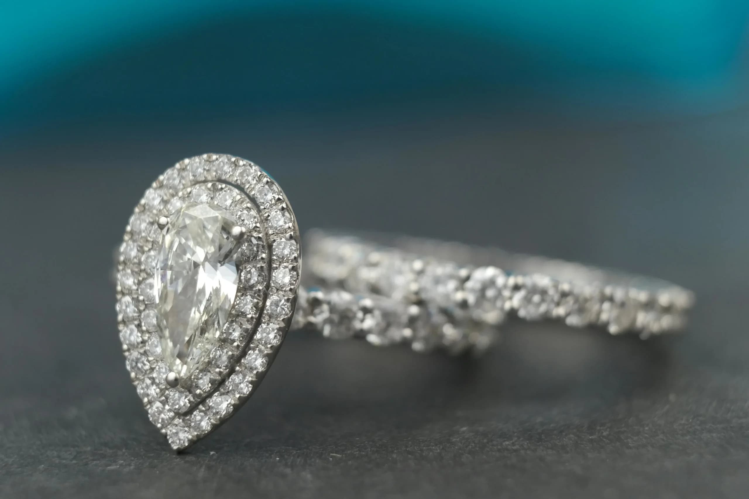 Aurora Tear Diamond Ring